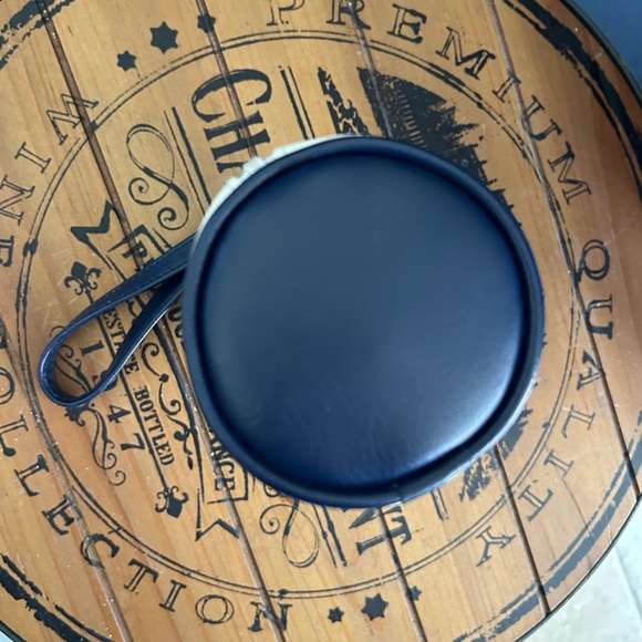 Cream Canvas Navy Blue Trim Cylindrical Barrel Wristlet Travel Bag Pouch Clutch - Picture 11 of 16